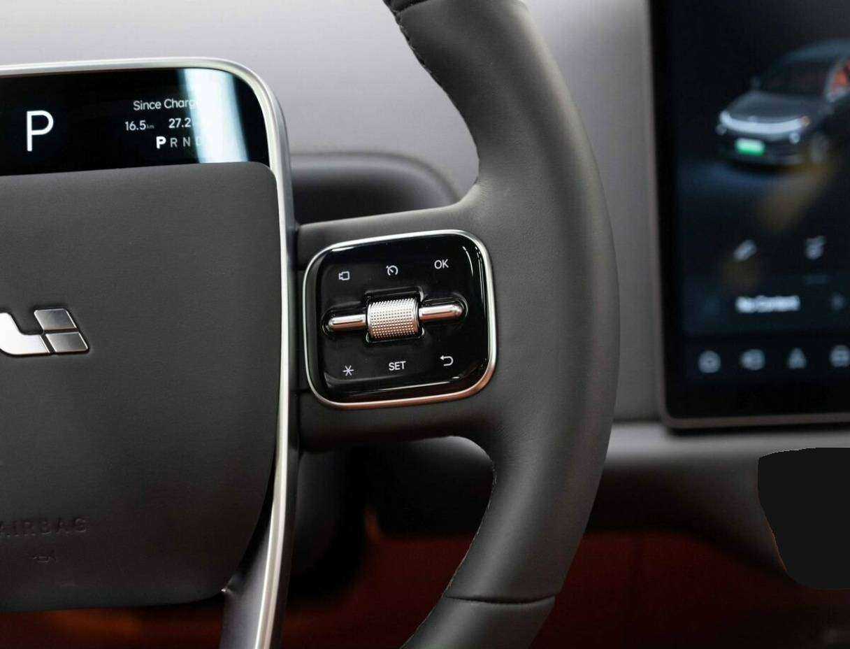 LiXiang L7 с пробегом — 2023 год. Фото: #14