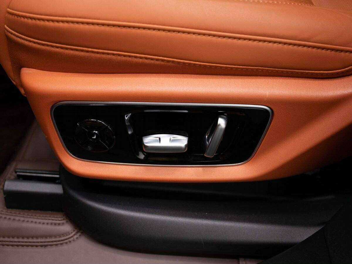 LiXiang L7 с пробегом — 2023 год. Фото: #18