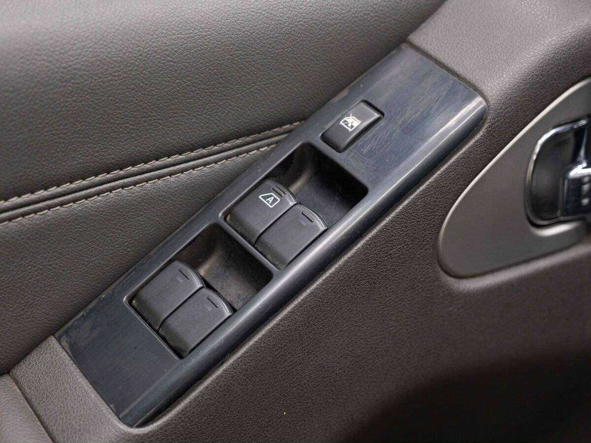 Nissan Pathfinder с пробегом — 2011 год. Фото: #29