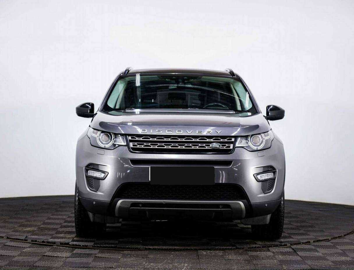 Land Rover Discovery Sport с пробегом — 2015 год. Фото: #1