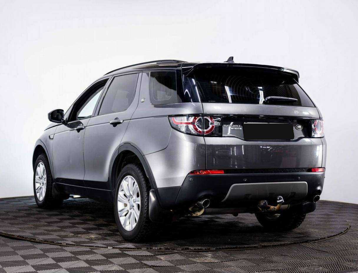 Land Rover Discovery Sport с пробегом — 2015 год. Фото: #3