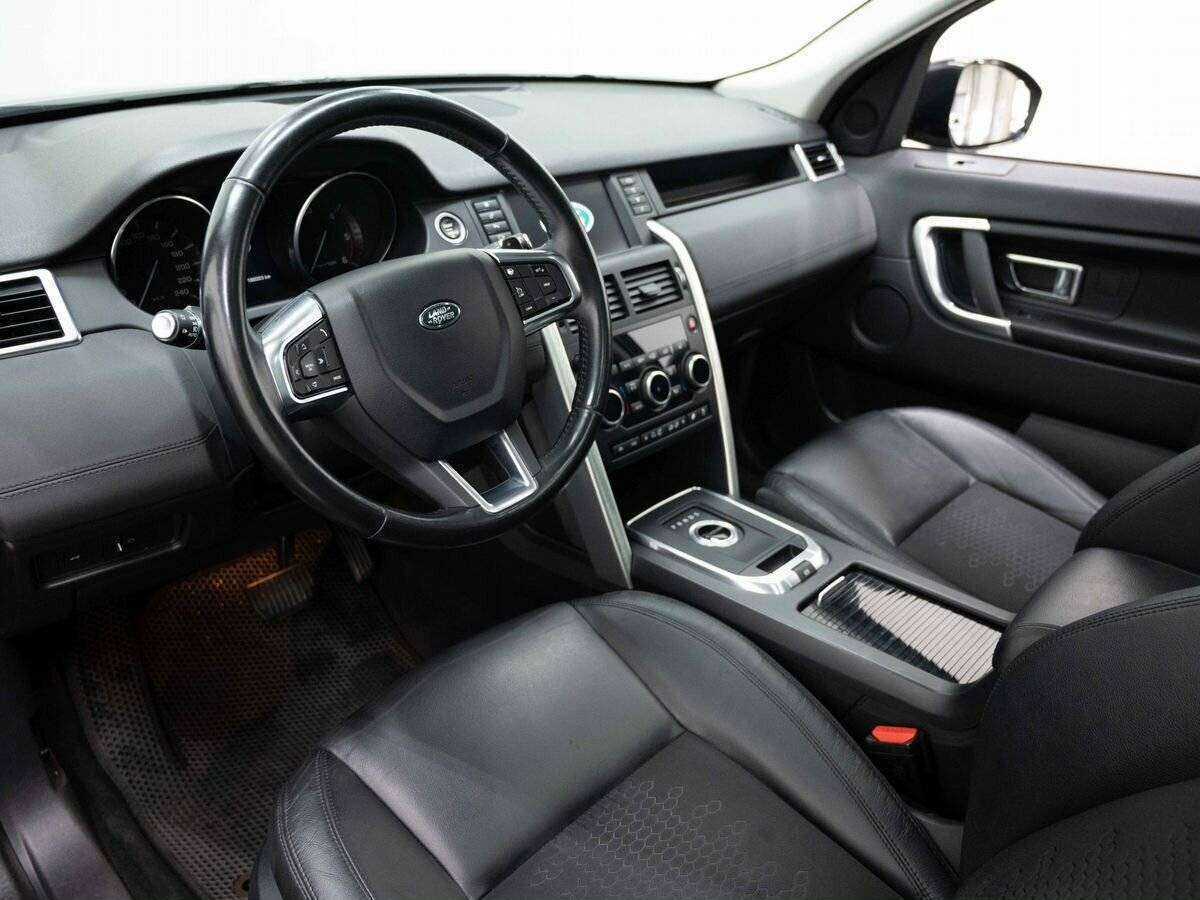 Land Rover Discovery Sport с пробегом — 2015 год. Фото: #6