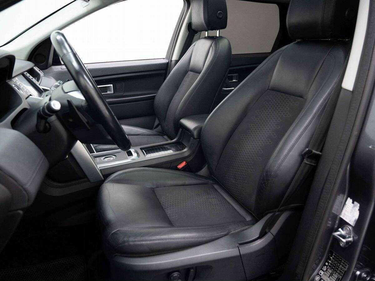 Land Rover Discovery Sport с пробегом — 2015 год. Фото: #7
