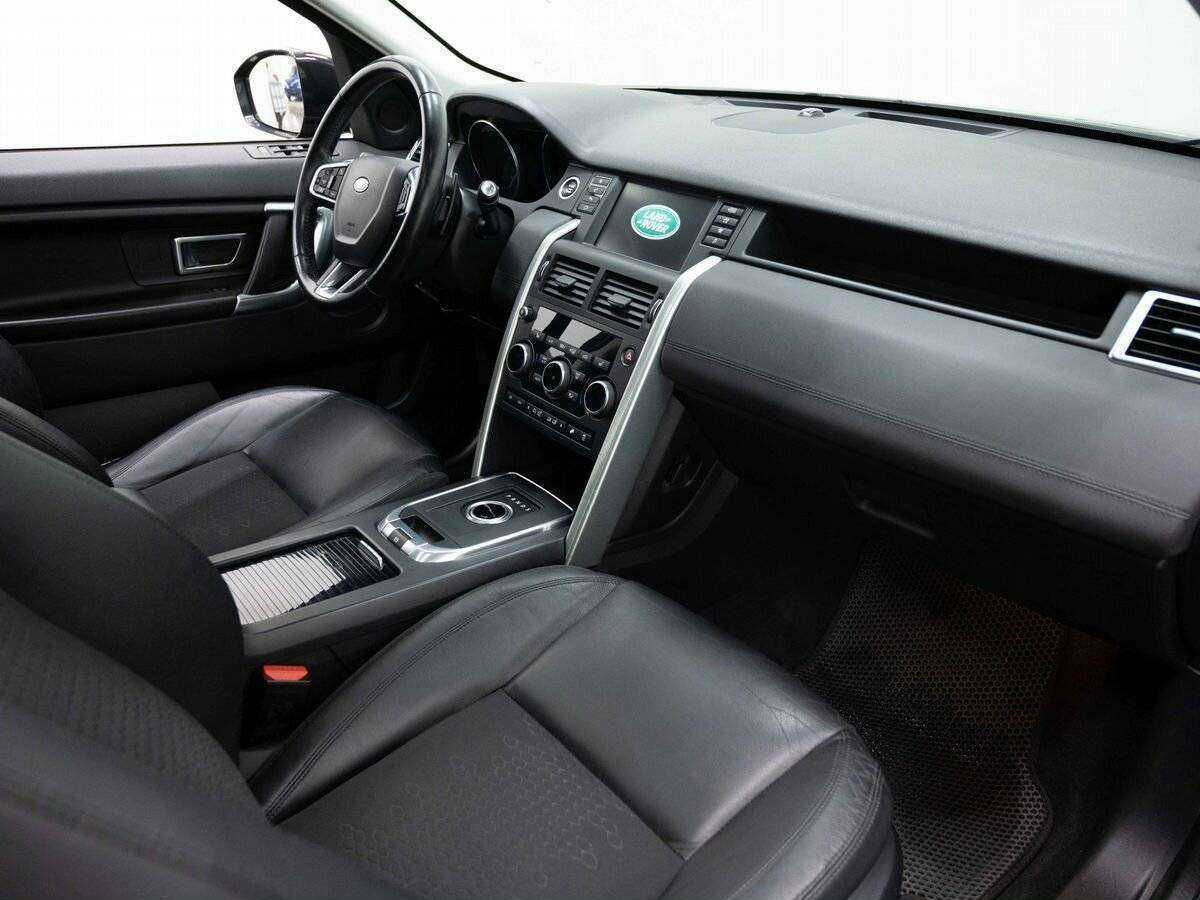 Land Rover Discovery Sport с пробегом — 2015 год. Фото: #8