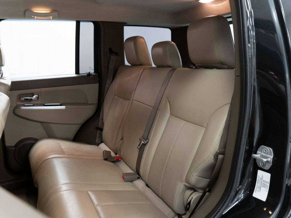 Jeep Cherokee с пробегом — 2010 год. Фото: #6