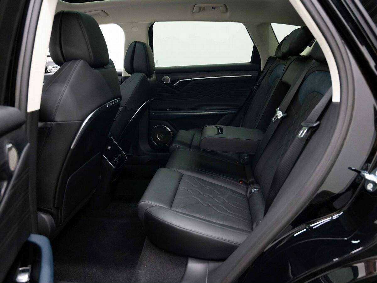 Voyah Free с пробегом — 2023 год. Фото: #8