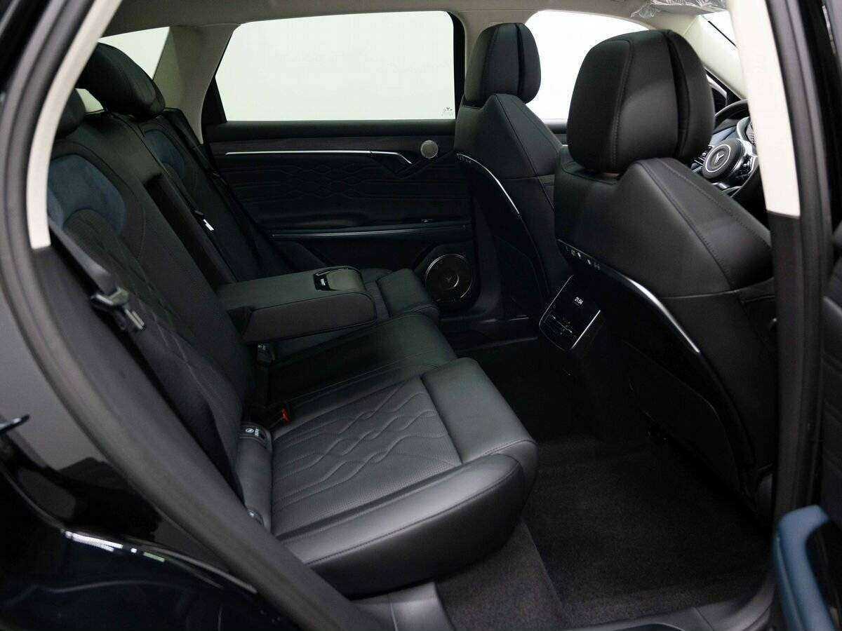 Voyah Free с пробегом — 2023 год. Фото: #9