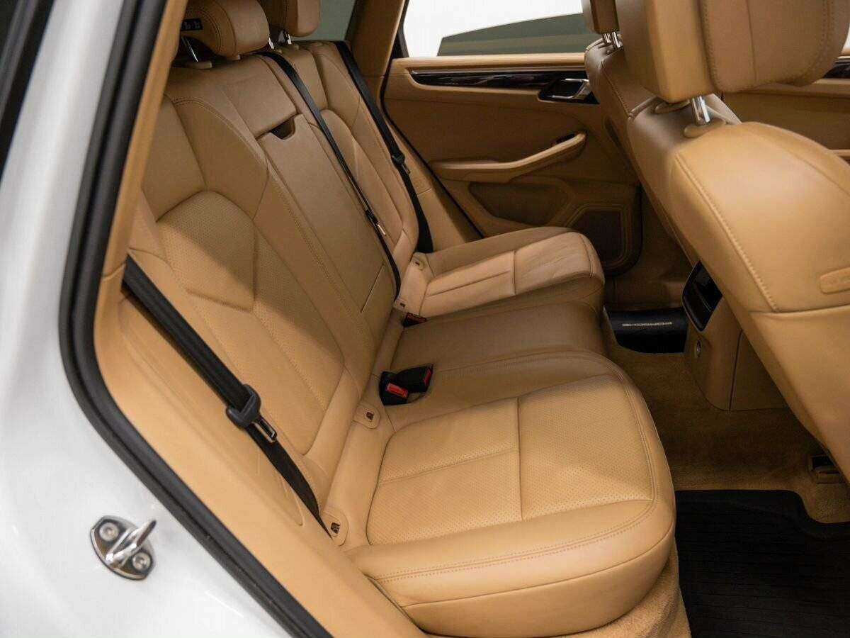 Porsche Macan с пробегом — 2014 год. Фото: #8