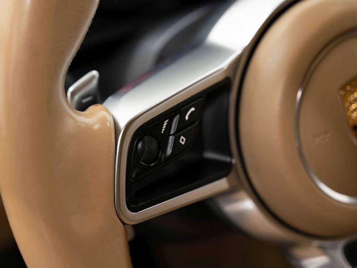 Porsche Macan с пробегом — 2014 год. Фото: #17