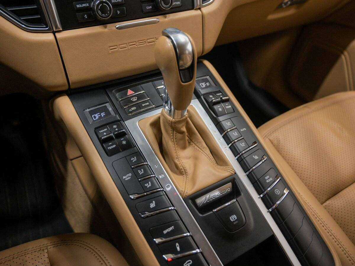 Porsche Macan с пробегом — 2014 год. Фото: #19