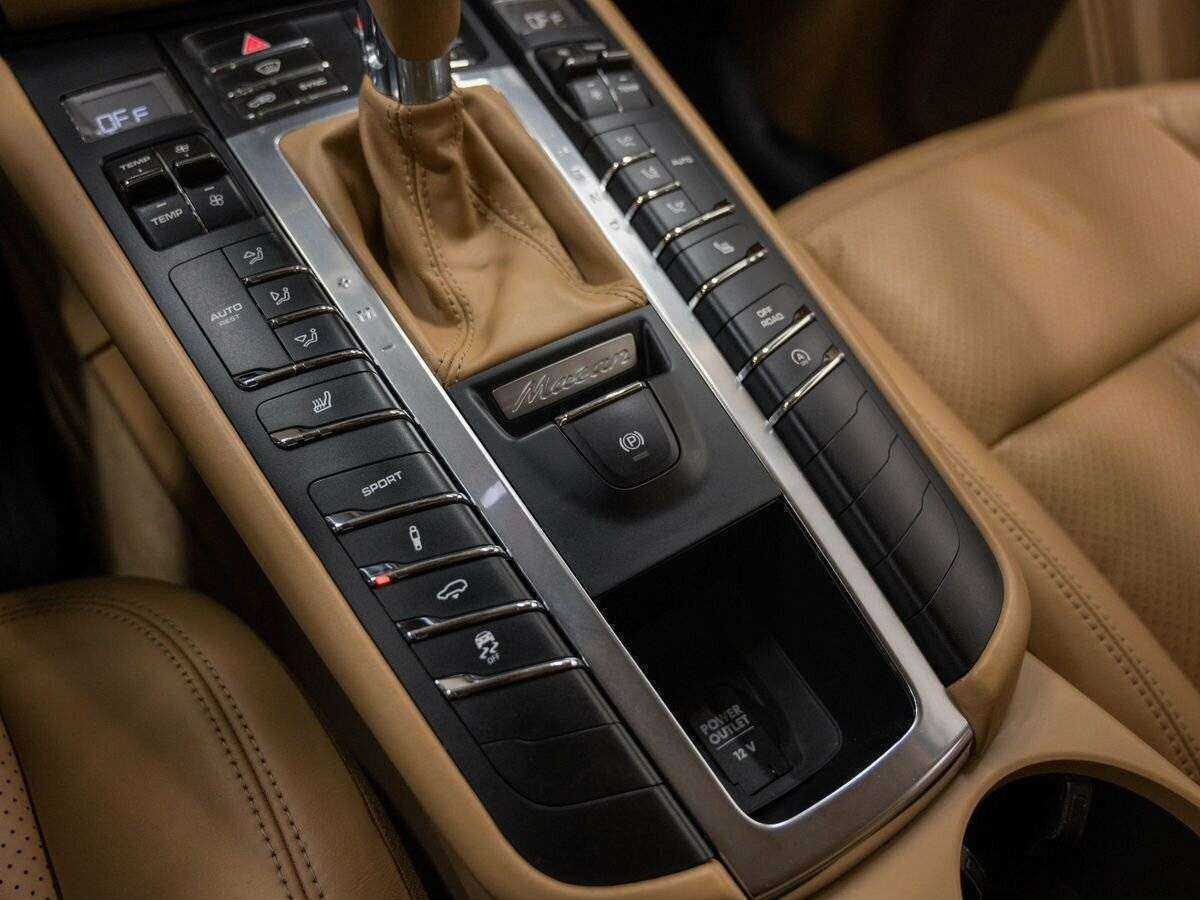 Porsche Macan с пробегом — 2014 год. Фото: #20