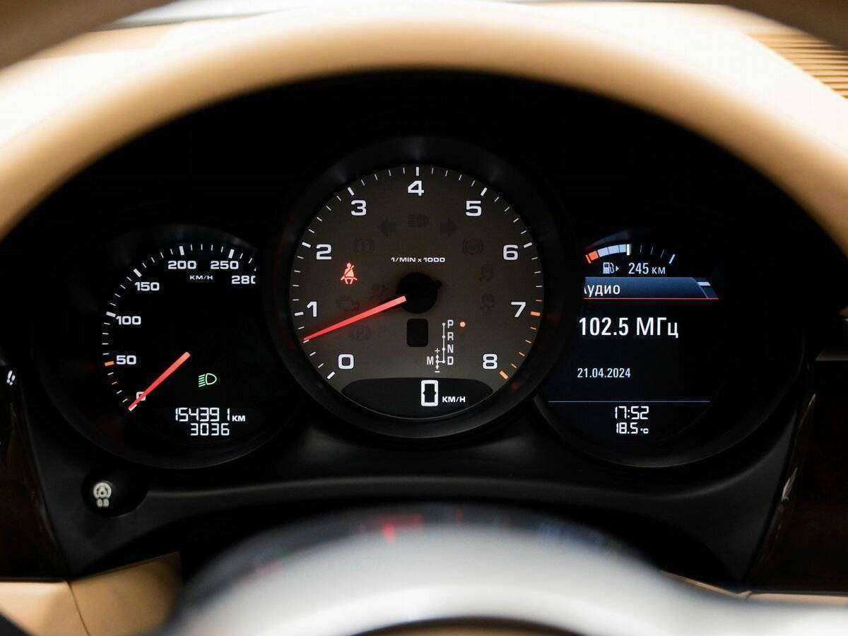 Porsche Macan с пробегом — 2014 год. Фото: #22