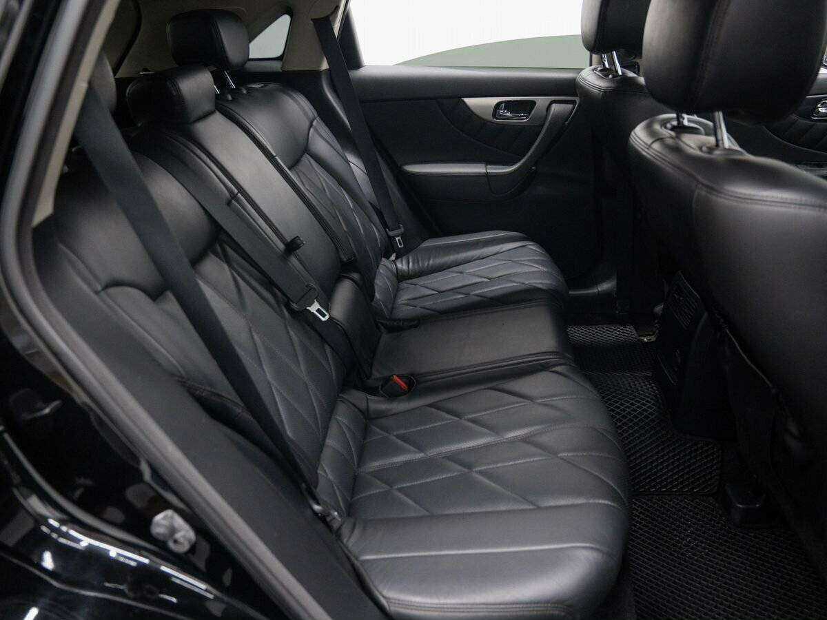 Infiniti FX с пробегом — 2009 год. Фото: #8