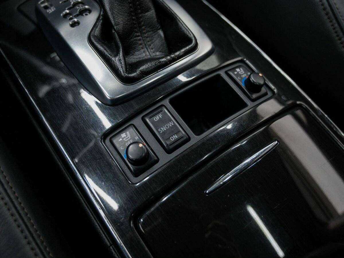 Infiniti FX с пробегом — 2009 год. Фото: #22