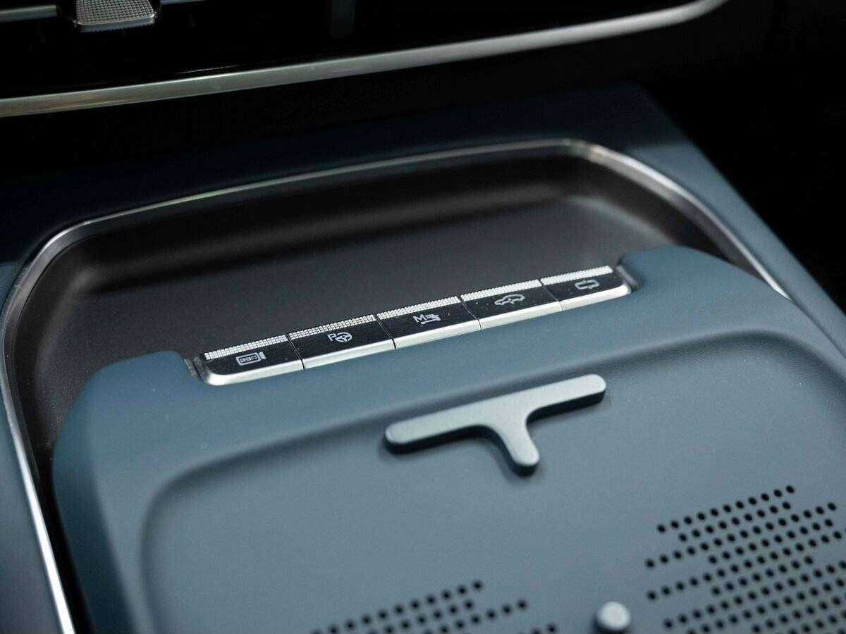 Voyah Free с пробегом — 2023 год. Фото: #16