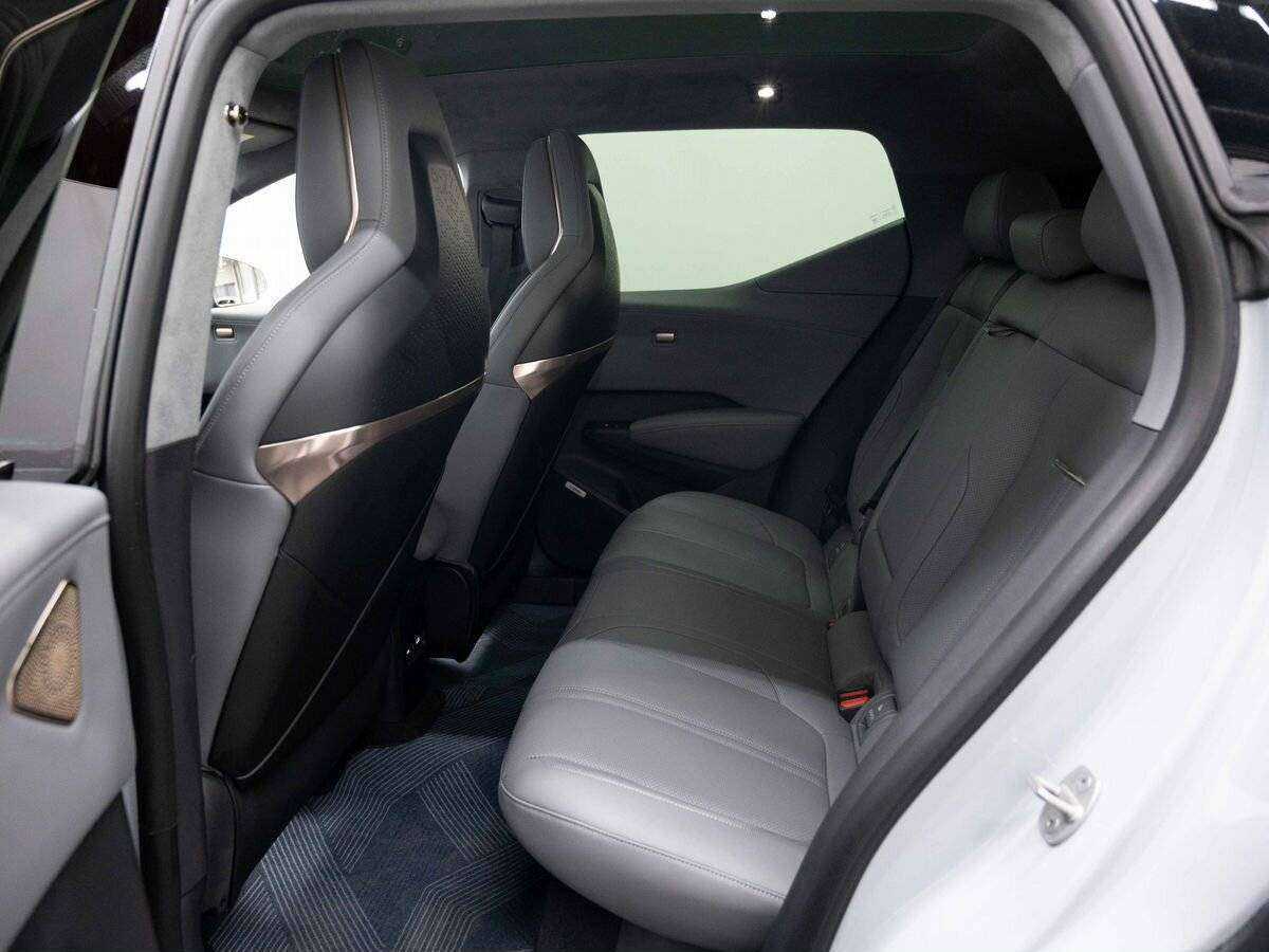 Zeekr X с пробегом — 2023 год. Фото: #8