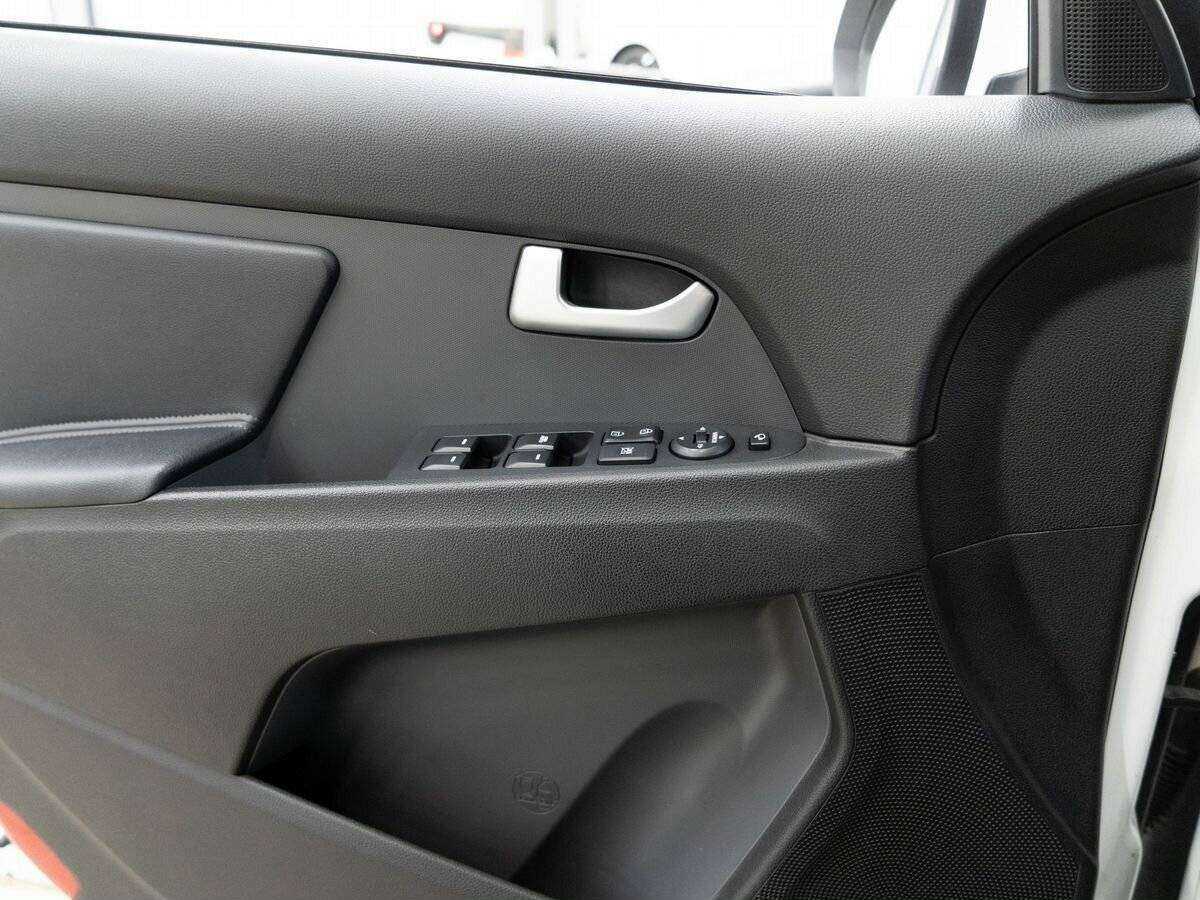 Kia Sportage с пробегом — 2015 год. Фото: #13