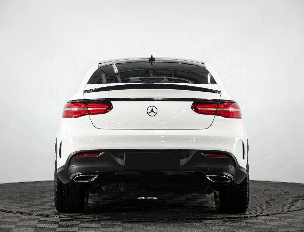 Mercedes-Benz GLE Coupe с пробегом — 2017 год. Фото: #4