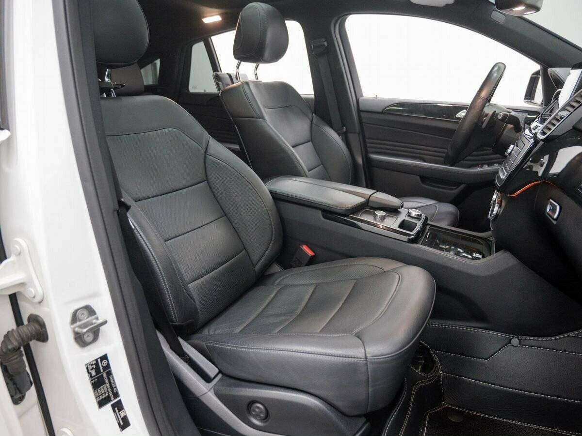 Mercedes-Benz GLE Coupe с пробегом — 2017 год. Фото: #8