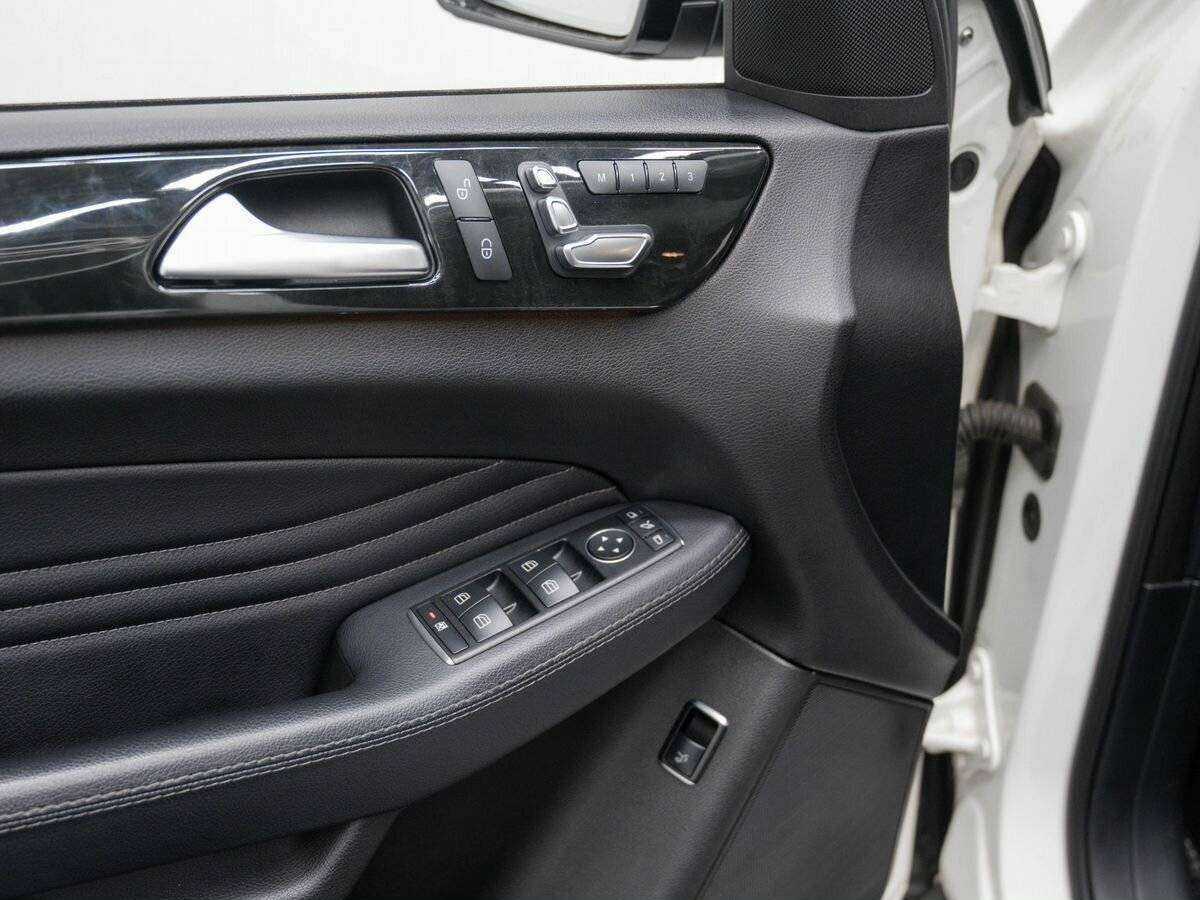 Mercedes-Benz GLE Coupe с пробегом — 2017 год. Фото: #16