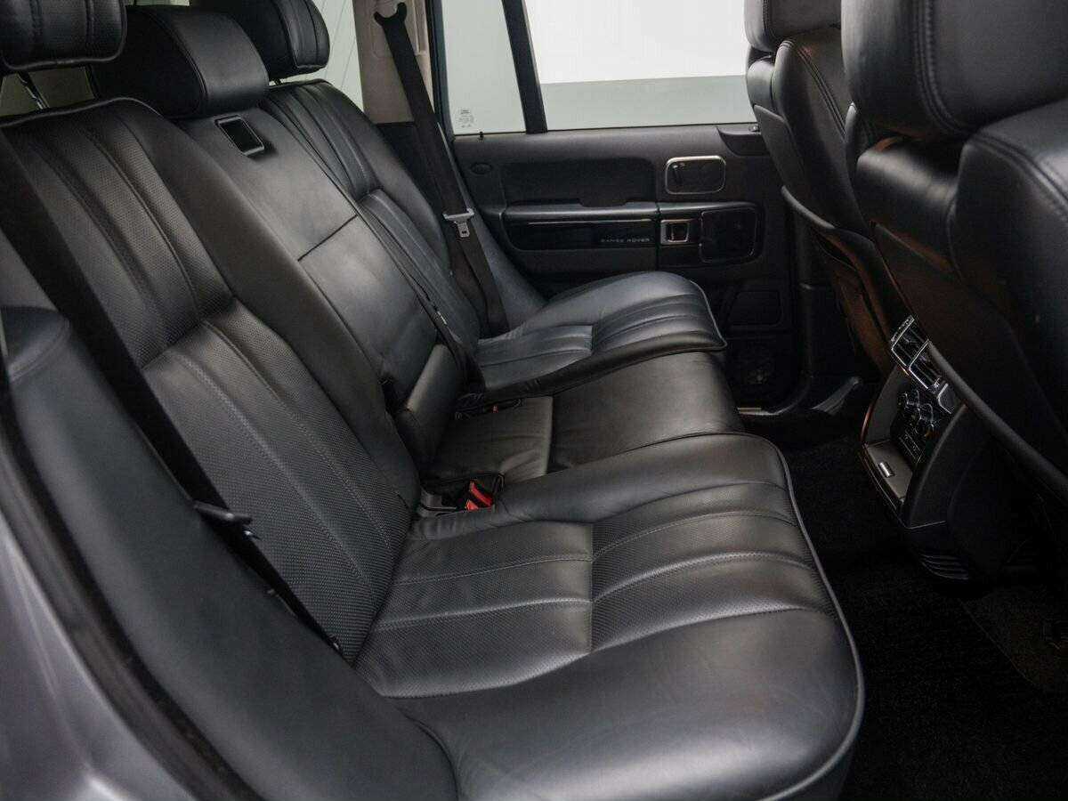 Land Rover Range Rover с пробегом — 2011 год. Фото: #9