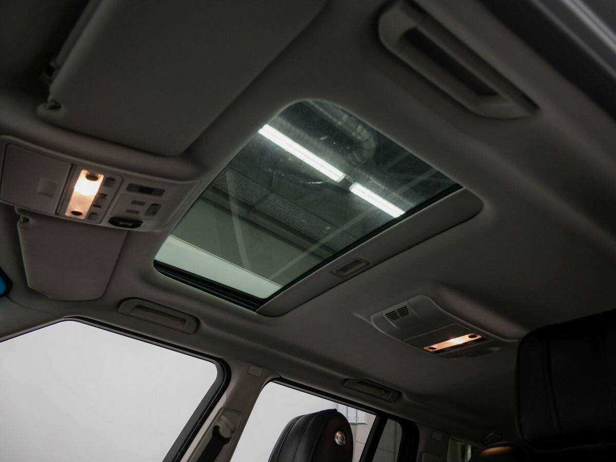 Land Rover Range Rover с пробегом — 2011 год. Фото: #19