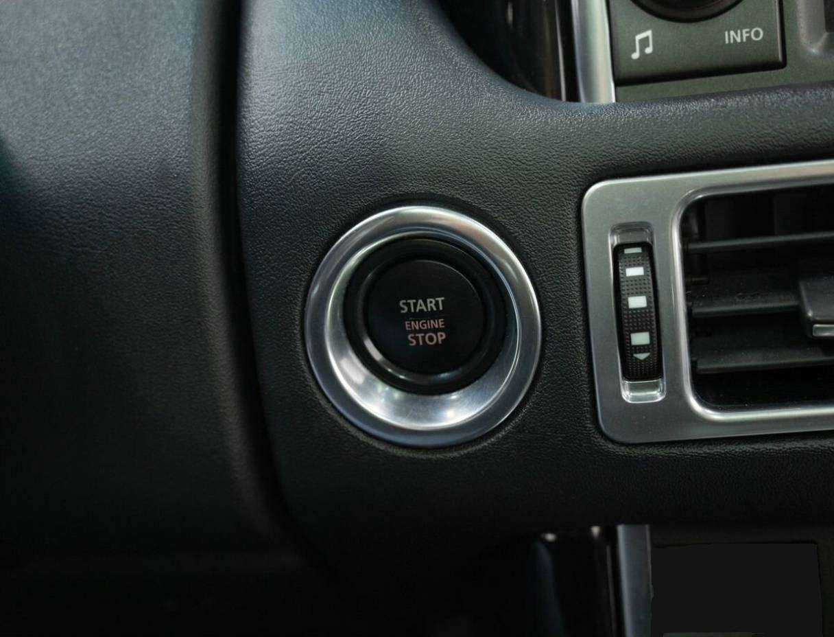 Land Rover Range Rover с пробегом — 2011 год. Фото: #24