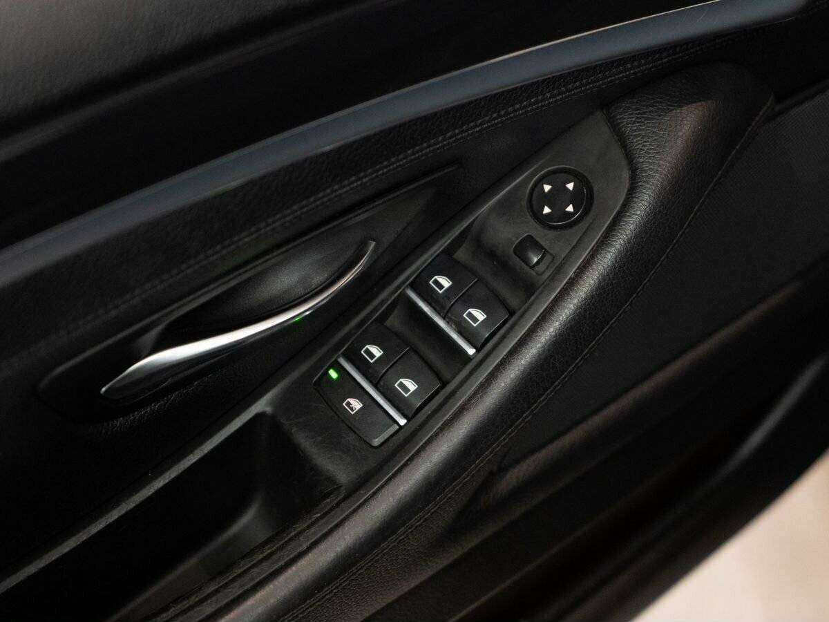 BMW 5 серии с пробегом — 2012 год. Фото: #15