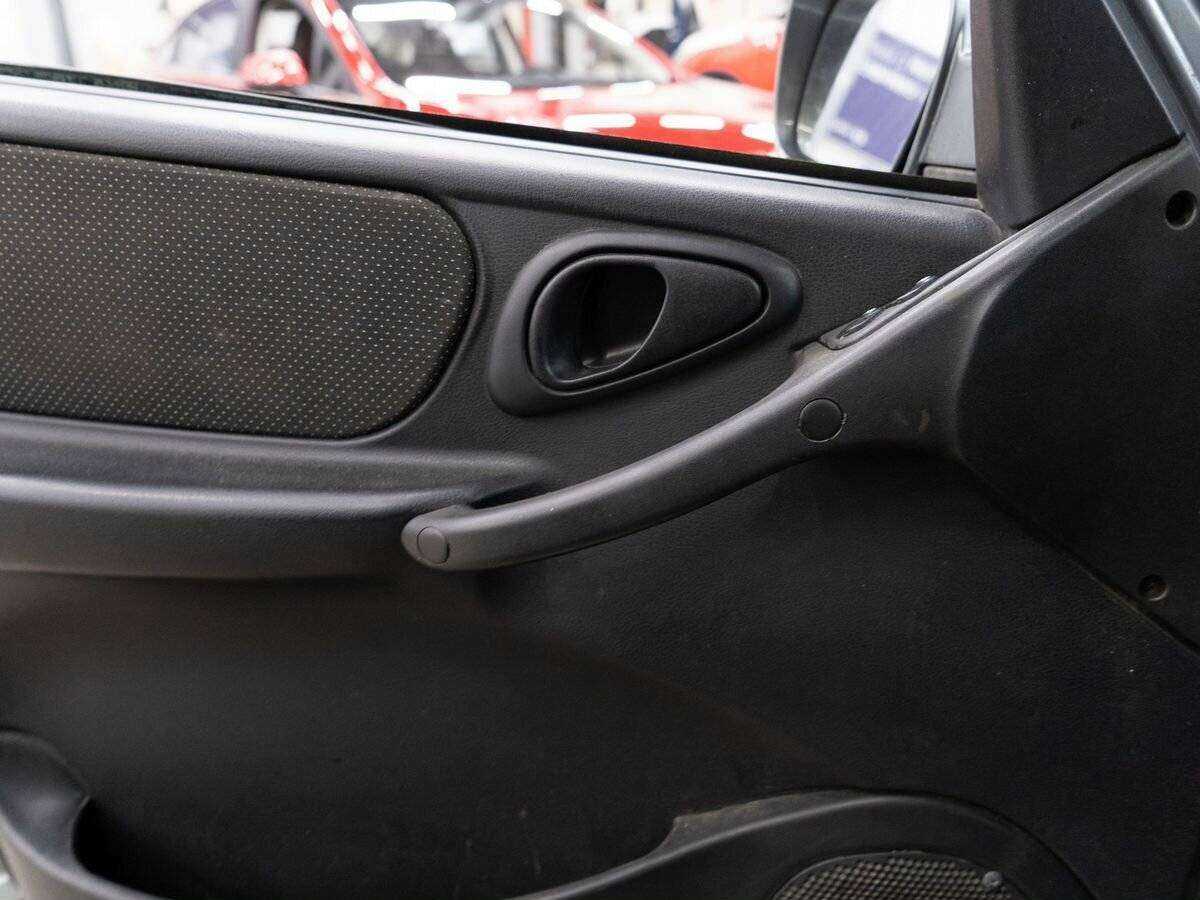 Chevrolet Niva с пробегом — 2011 год. Фото: #13