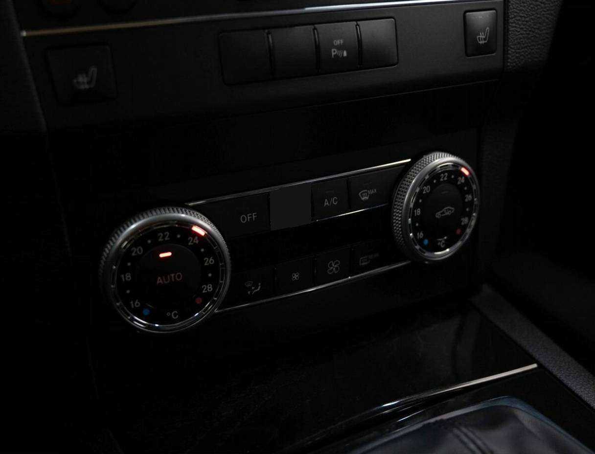 Mercedes-Benz GLK-Класс с пробегом — 2011 год. Фото: #23