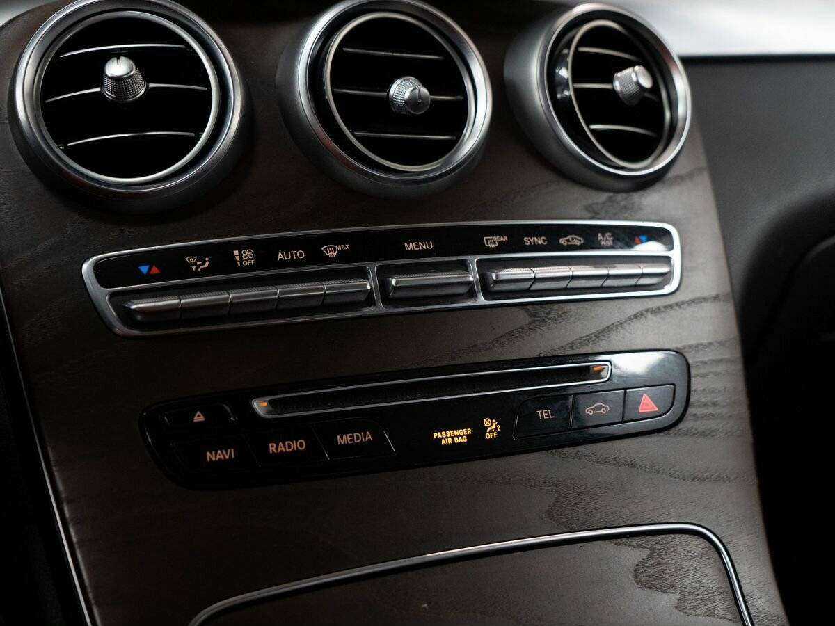 Mercedes-Benz GLC с пробегом — 2018 год. Фото: #15