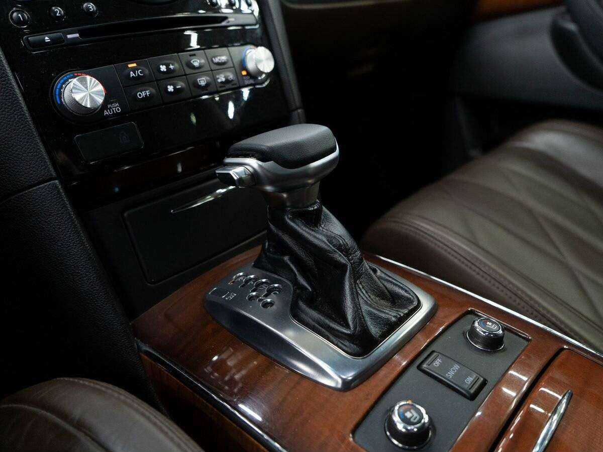 Infiniti FX с пробегом — 2011 год. Фото: #13