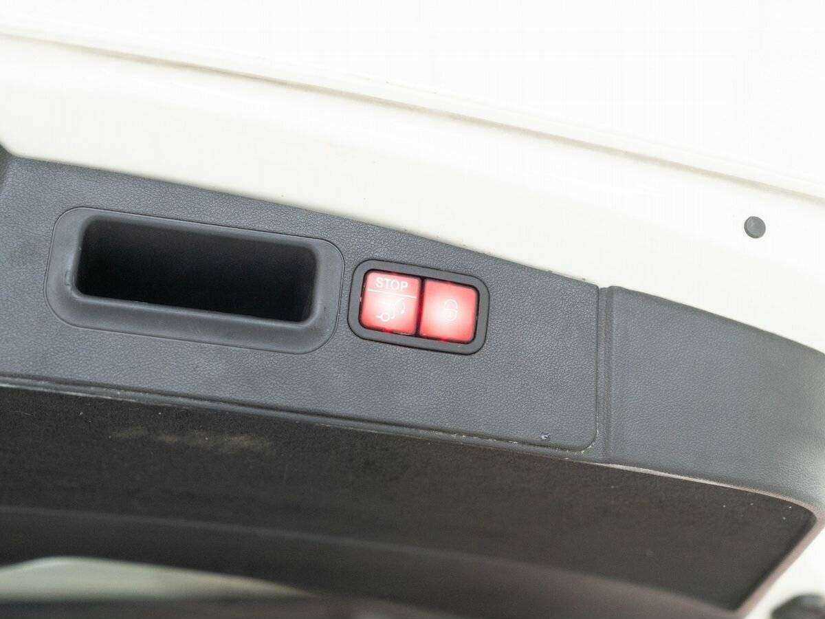 Mercedes-Benz GL-Класс с пробегом — 2012 год. Фото: #7