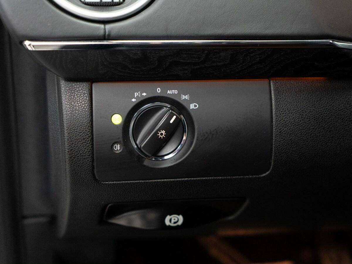 Mercedes-Benz GL-Класс с пробегом — 2012 год. Фото: #15