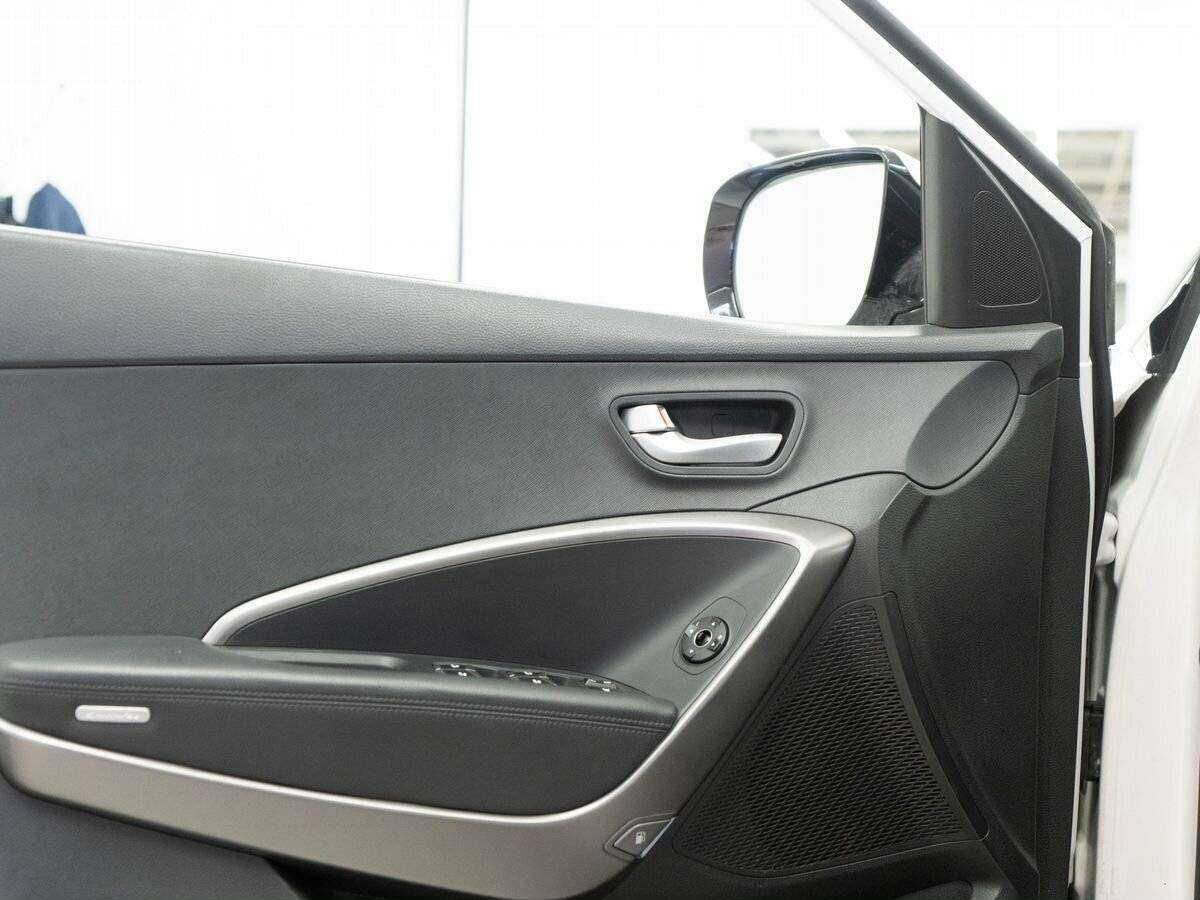 Hyundai Santa Fe с пробегом — 2013 год. Фото: #14