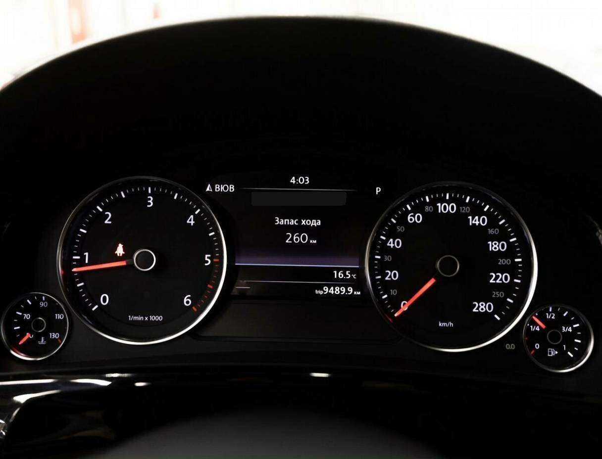 Volkswagen Touareg с пробегом — 2010 год. Фото: #12