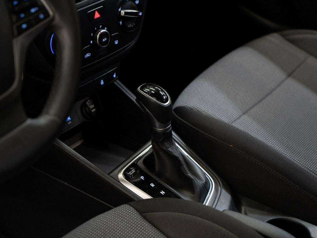 Hyundai Solaris с пробегом — 2021 год. Фото: #11