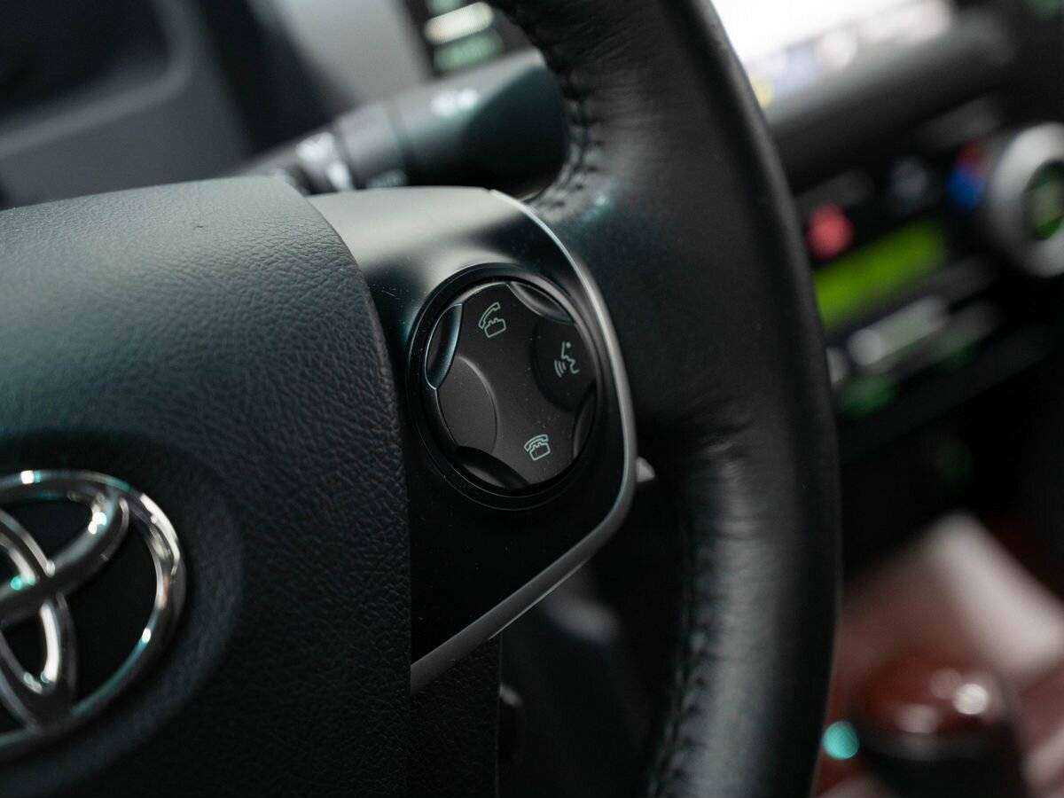 Toyota Camry с пробегом — 2014 год. Фото: #19