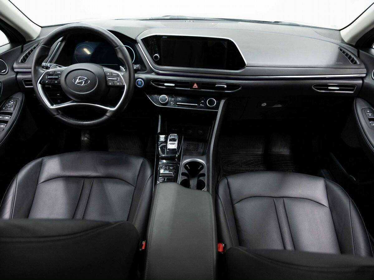 Hyundai Sonata с пробегом — 2021 год. Фото: #21