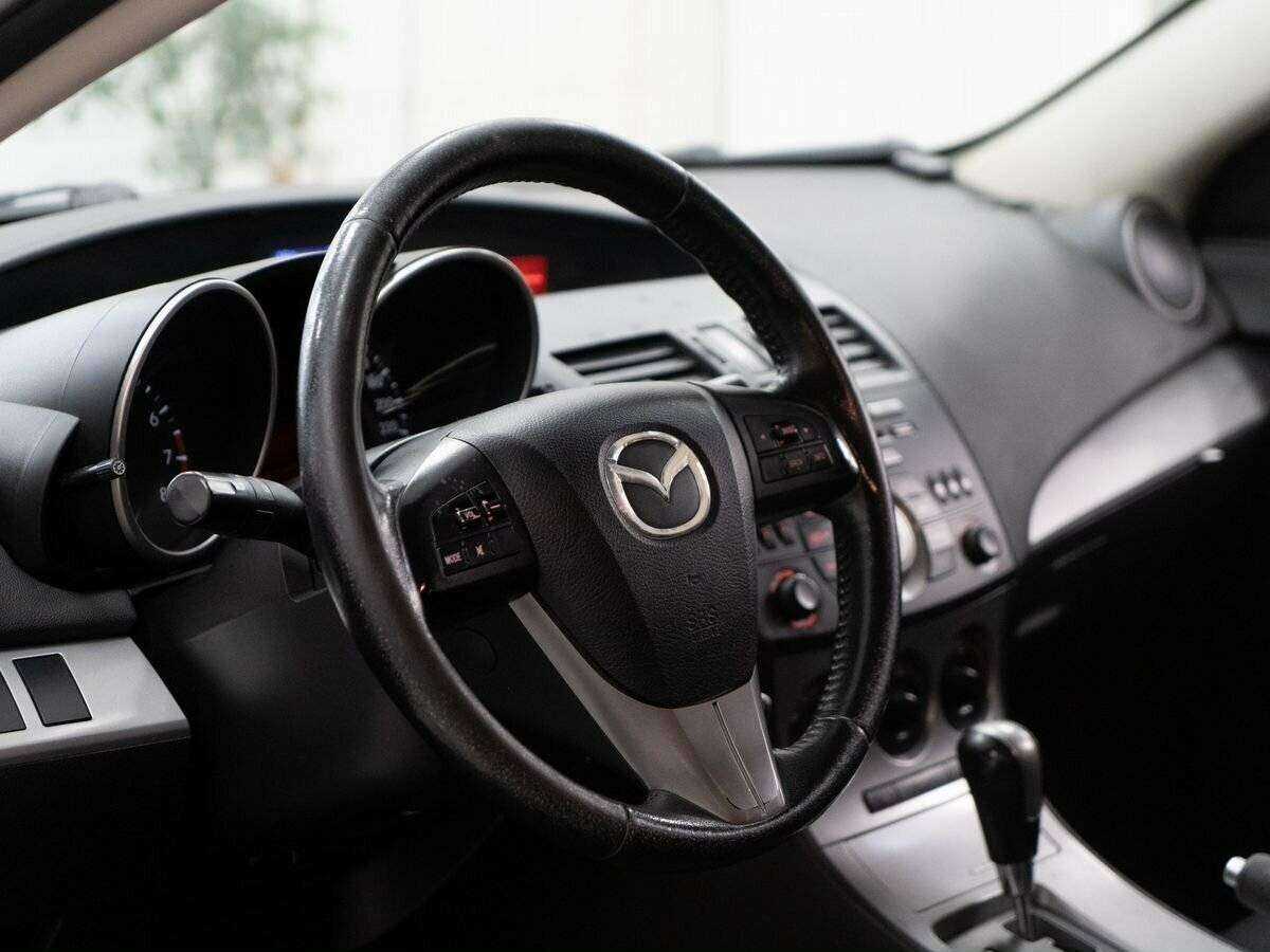 Mazda 3 с пробегом — 2011 год. Фото: #4