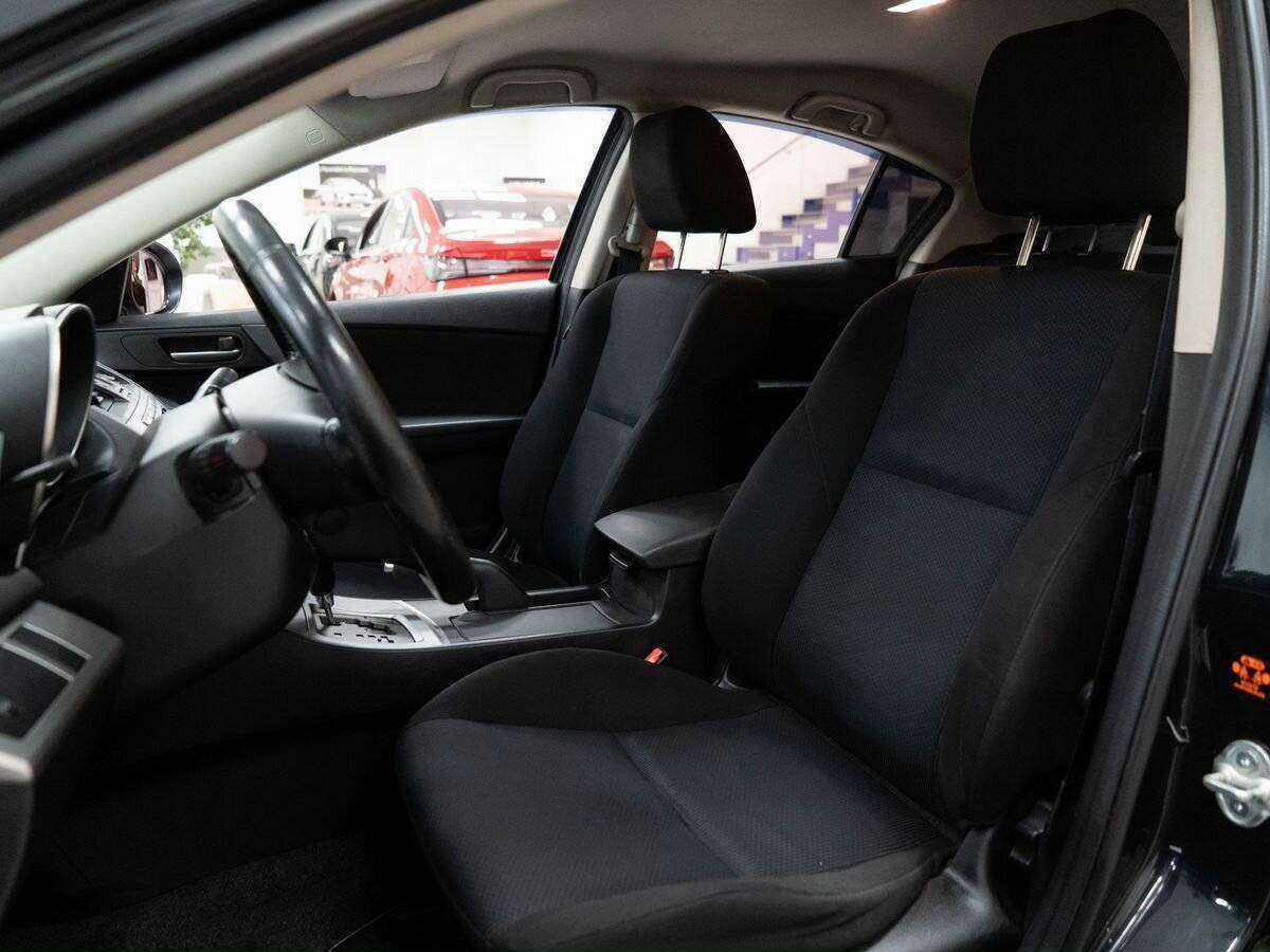 Mazda 3 с пробегом — 2011 год. Фото: #5