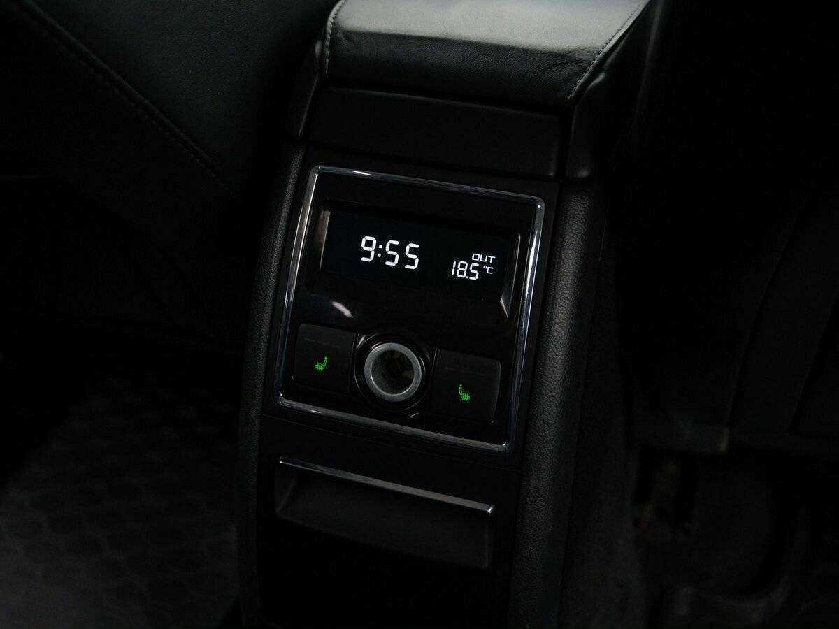 Skoda Superb с пробегом — 2014 год. Фото: #9