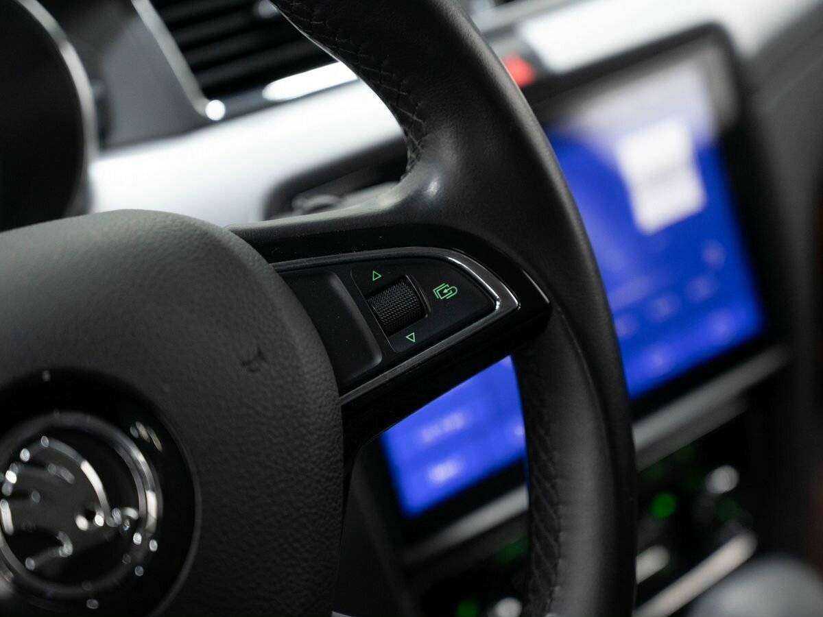 Skoda Superb с пробегом — 2014 год. Фото: #20