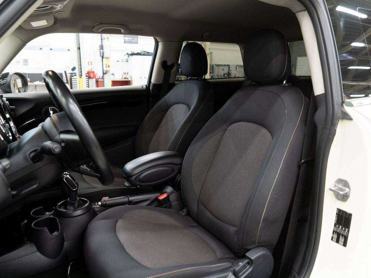 Mini Hatch с пробегом — 2018 год. Фото: #5