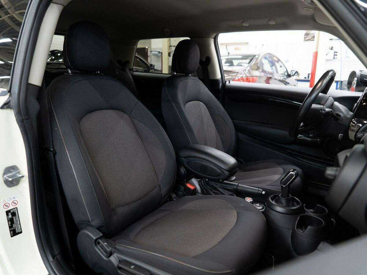 Mini Hatch с пробегом — 2018 год. Фото: #7