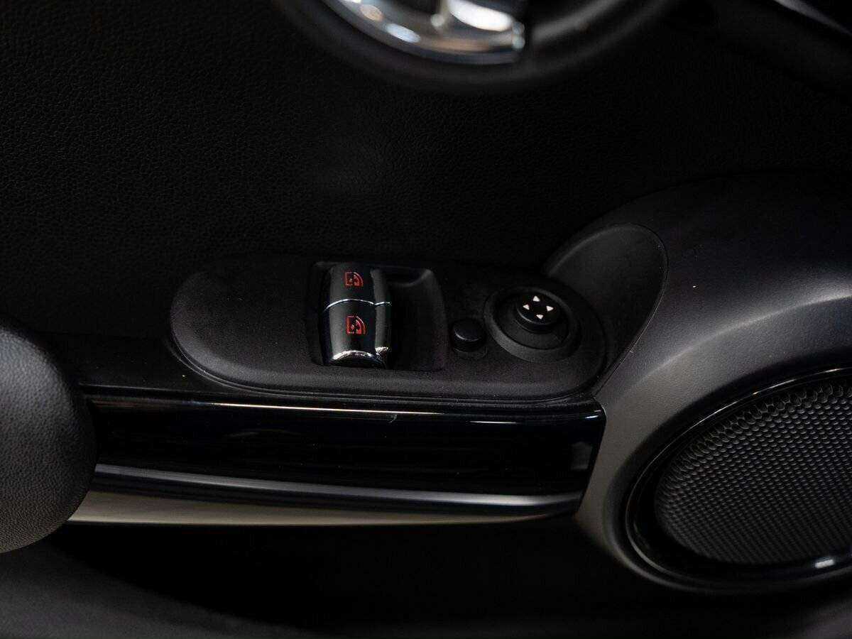 Mini Hatch с пробегом — 2018 год. Фото: #12