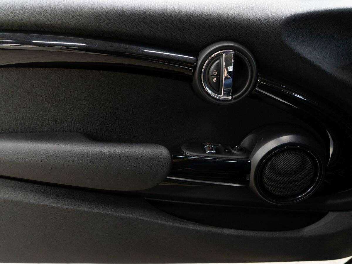 Mini Hatch с пробегом — 2018 год. Фото: #13