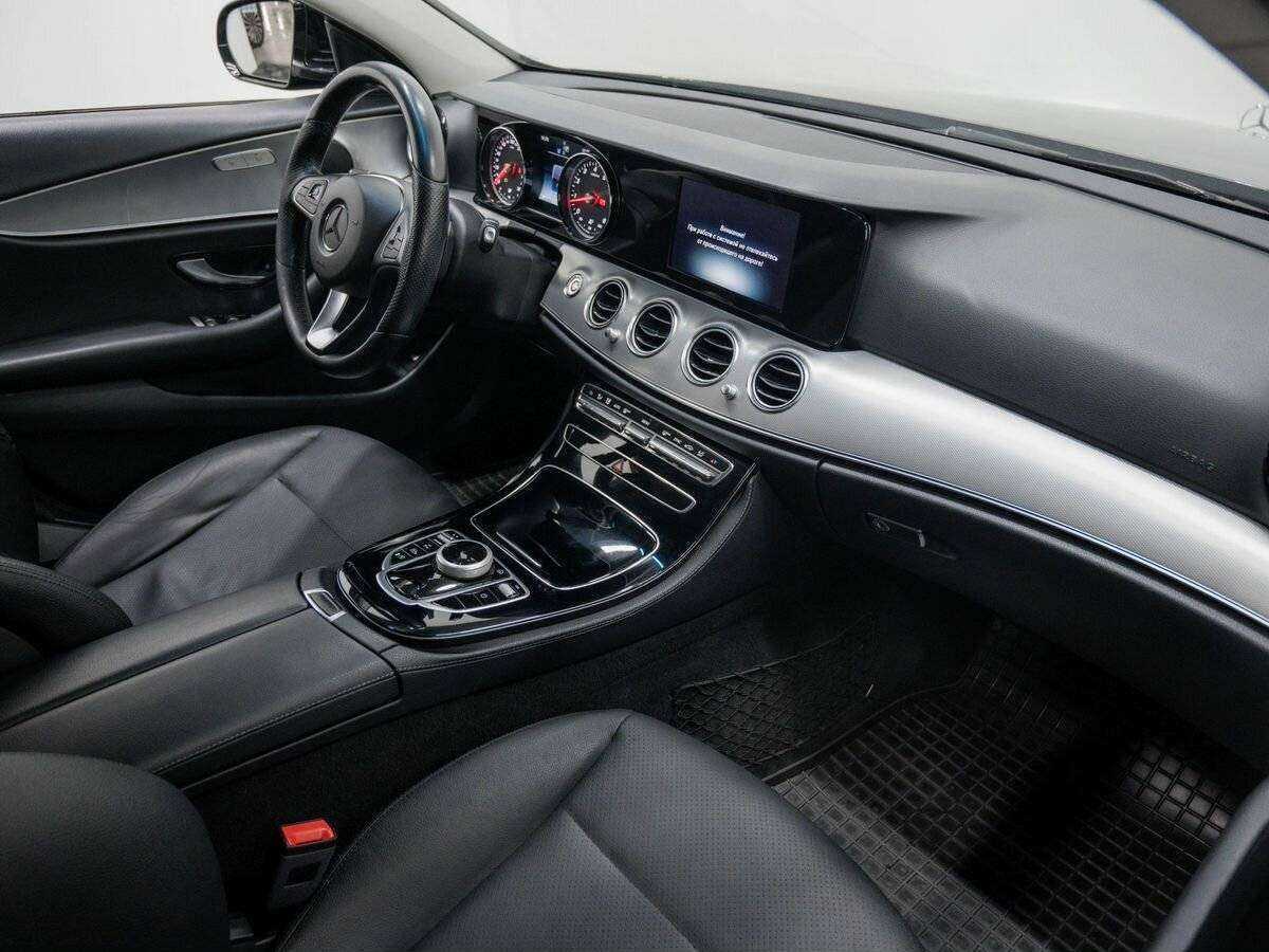 Mercedes-Benz E-Класс с пробегом — 2017 год. Фото: #6
