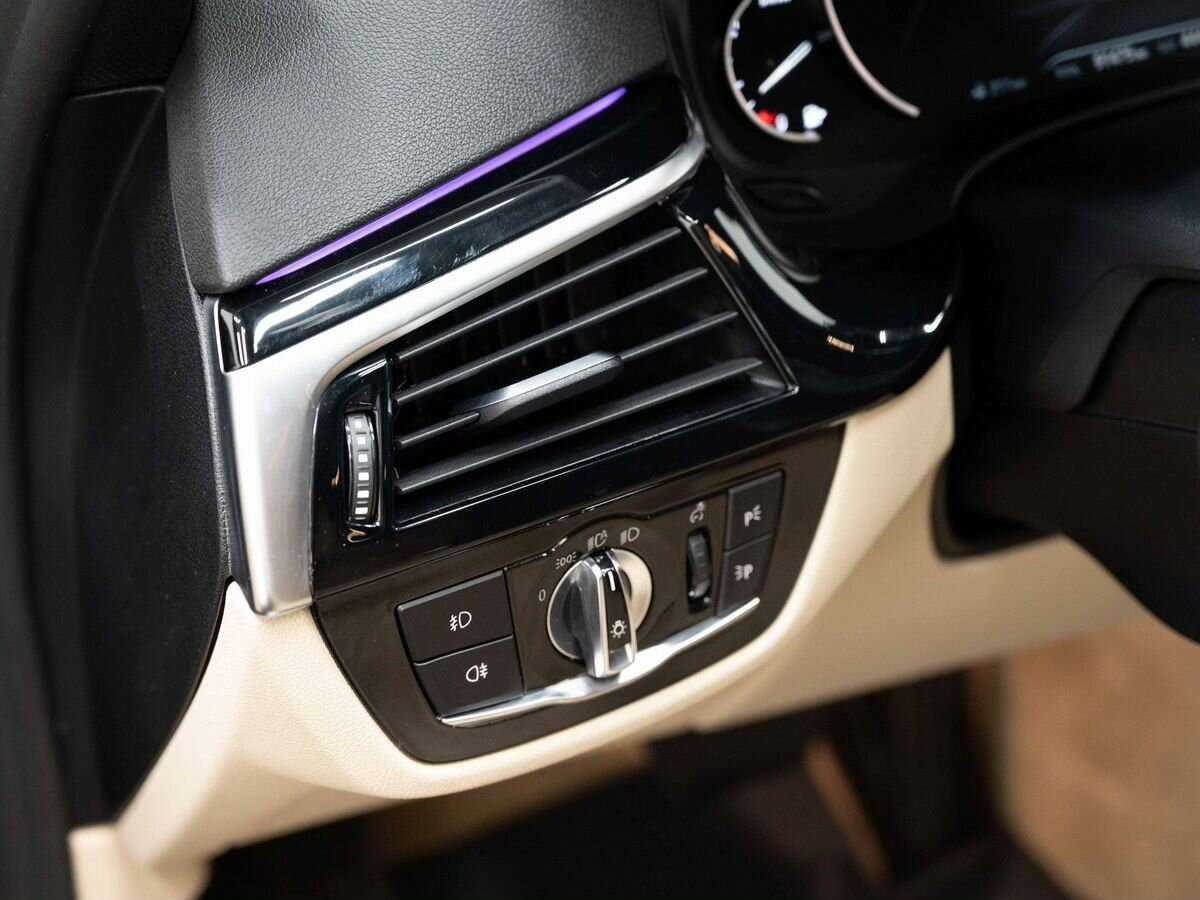 BMW 5 серии с пробегом — 2018 год. Фото: #12