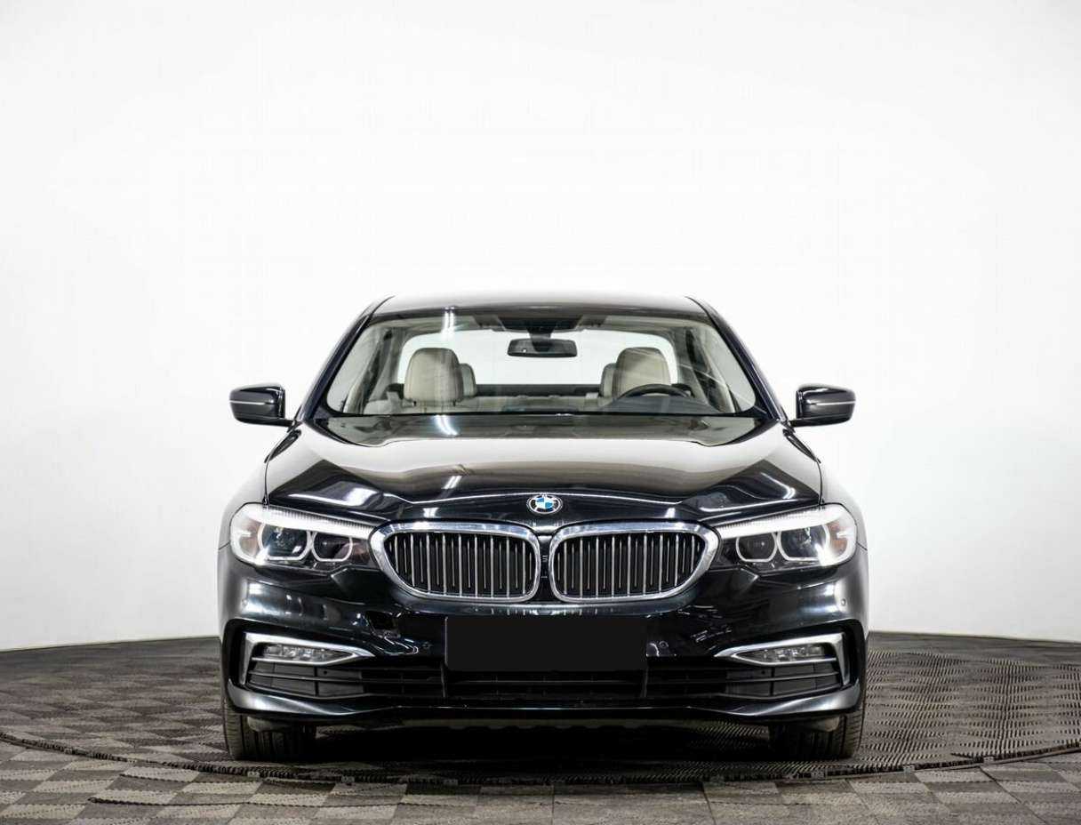 BMW 5 серии с пробегом — 2018 год. Фото: #1